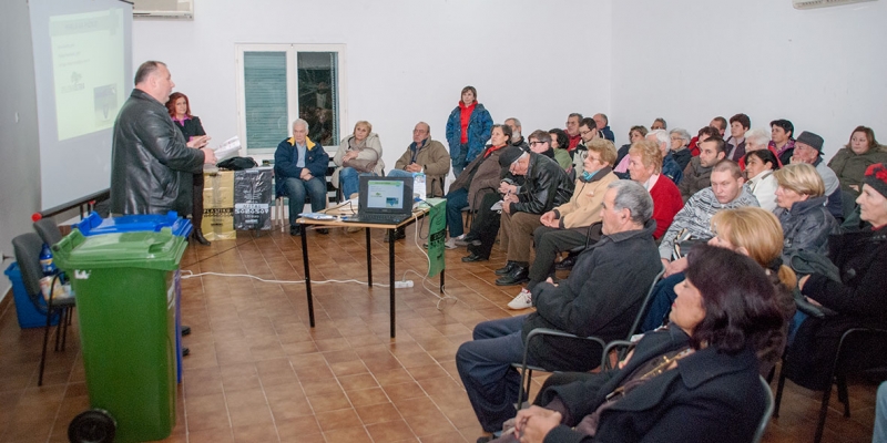 Od 30. studenog 2015. kreće podjela kanti u naseljima Banjole i Volme