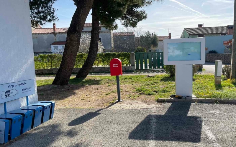 POSTAVLJENI PAMETNI SPREMNICI I SPREMNICI ZA BATERIJE